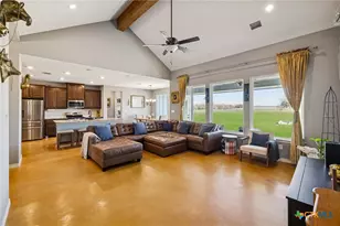 5476 County Rd 427, Stockdale, TX 78160 - Photo 8