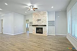 588 Vale Ct, New Braunfels, TX 78132 - Photo 12