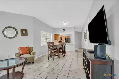 401 W Lincoln Street #A101, New Braunfels, TX 78130 - Photo 6