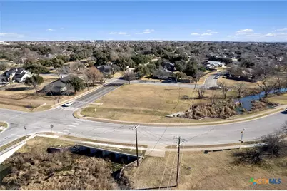 3949 Pinehurst Drive, Taylor, TX 76574 - Photo 6