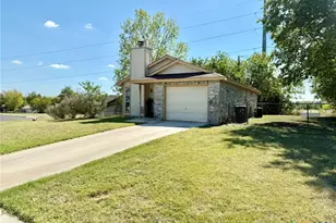 907 Haynes Dr, Killeen, TX 76543 - Photo 2