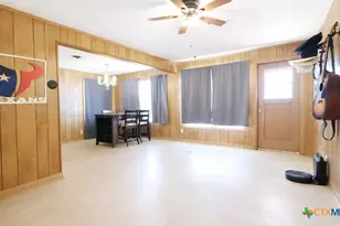 2865 Fm 1685, Victoria, TX 77905 - Photo 6