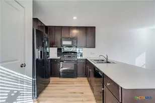 41 Trinity Cir, Lockhart, TX 78644 - Photo 8