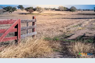 1709 Fm 318, Yoakum, TX 77995 - Photo 6