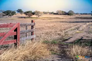 1709 FM318, Yoakum, TX 77995 - Photo 6