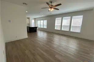 1048 Easy Gruene, New Braunfels, TX 78130 - Photo 10