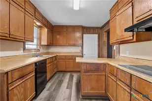 16067 McLennan Rd, Troy, TX 76579 - Photo 8