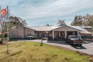 5971 Wood Hi Rd, Victoria, TX 77905 - Photo 4