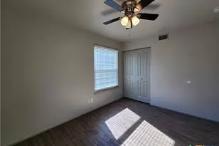 362 Lockener Ave, New Braunfels, TX 78130 - Photo 22