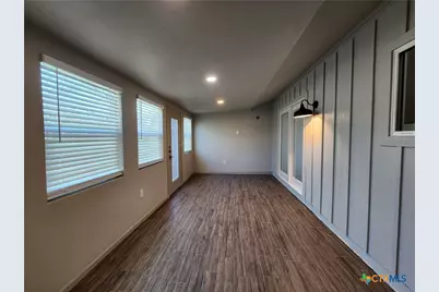 362 Lockener Avenue, New Braunfels, TX 78130 - Photo 18