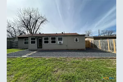 362 Lockener Avenue, New Braunfels, TX 78130 - Photo 30