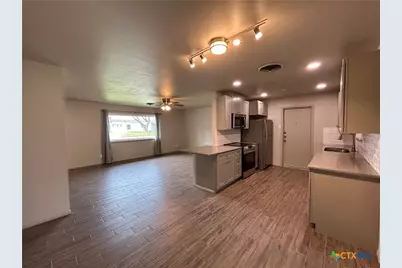 362 Lockener Avenue, New Braunfels, TX 78130 - Photo 14