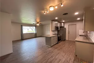 362 Lockener Ave, New Braunfels, TX 78130 - Photo 14