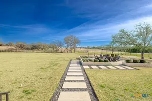 217 Northcrest Dr, Liberty Hill, TX 78642 - Photo 34