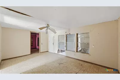 510 Volunteer Street, Seguin, TX 78155 - Photo 14