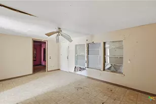 510 Volunteer St, Seguin, TX 78155 - Photo 14