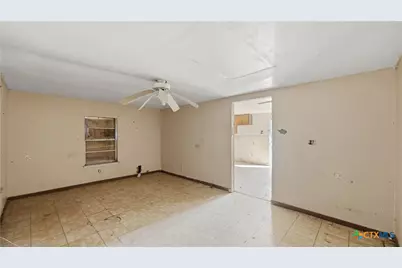 510 Volunteer Street, Seguin, TX 78155 - Photo 8