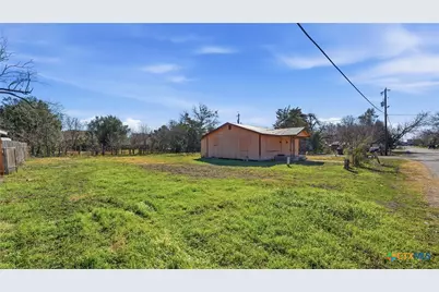 510 Volunteer Street, Seguin, TX 78155 - Photo 16