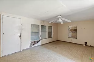 510 Volunteer St, Seguin, TX 78155 - Photo 12