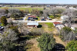 510 Volunteer St, Seguin, TX 78155 - Photo 20