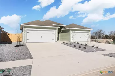 636 Heathers Way, Seguin, TX 78155 - Photo 2