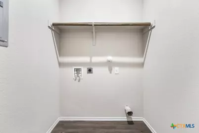 636 Heathers Way, Seguin, TX 78155 - Photo 20