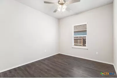 636 Heathers Way, Seguin, TX 78155 - Photo 18