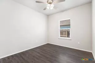 636 Heathers Wy, Seguin, TX 78155 - Photo 18