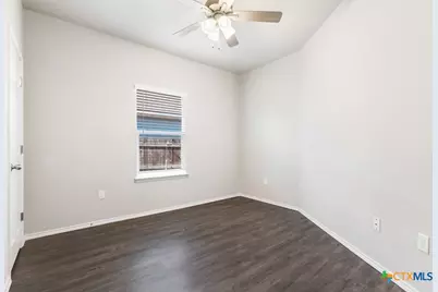 636 Heathers Way, Seguin, TX 78155 - Photo 18