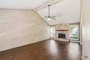 912 Taos Dr, Victoria, TX 77904 - Photo 6