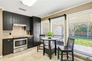 912 Taos Dr, Victoria, TX 77904 - Photo 12