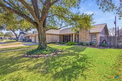 912 Taos Drive, Victoria, TX 77904 - Photo 2