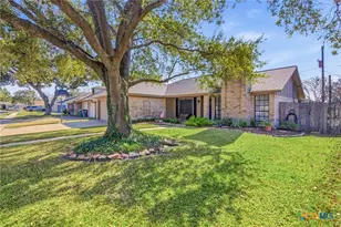 912 Taos Dr, Victoria, TX 77904 - Photo 2