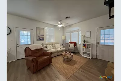 205 Woodridge, Canyon Lake, TX 78133 - Photo 6