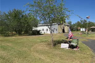 1884 US Hwy 90 Hwy, Uvalde, TX 78801 - Photo 6