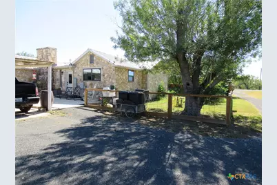 1884 US Highway 90 Highway, Uvalde, TX 78801 - Photo 8