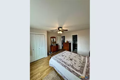 1884 US Highway 90 Highway, Uvalde, TX 78801 - Photo 36