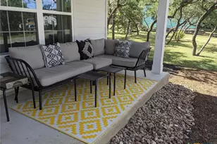 254 Ridgerock Dr, Canyon Lake, TX 78133 - Photo 2