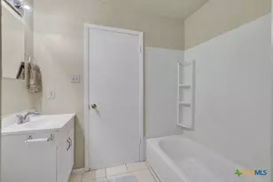 807 Sturgeon St, San Marcos, TX 78666 - Photo 12