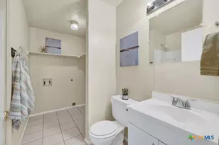 807 Sturgeon St, San Marcos, TX 78666 - Photo 10