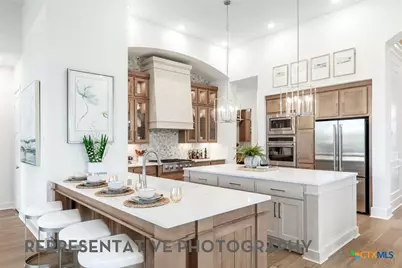 5737 Satchel Trail, New Braunfels, TX 78130 - Photo 2