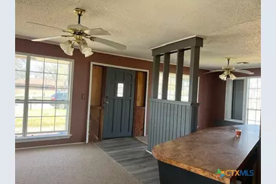 407 Bois D' Arc, Edna, TX 77957 - Photo 6