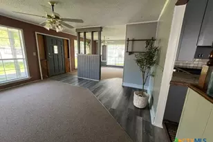 407 Bois D' Arc, Edna, TX 77957 - Photo 8