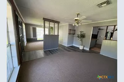 407 Bois D' Arc, Edna, TX 77957 - Photo 10
