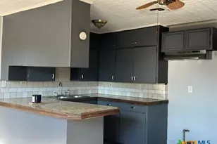 407 Bois D' Arc, Edna, TX 77957 - Photo 10