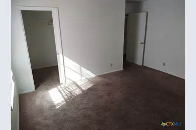 2112 N Interstate 35, San Marcos, TX 78666 - Photo 4