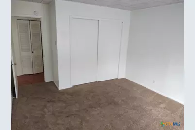 2112 N Interstate 35, San Marcos, TX 78666 - Photo 2