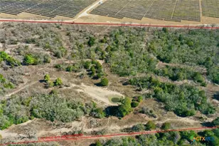 1310 Perry Ln, Thorndale, TX 76577 - Photo 4