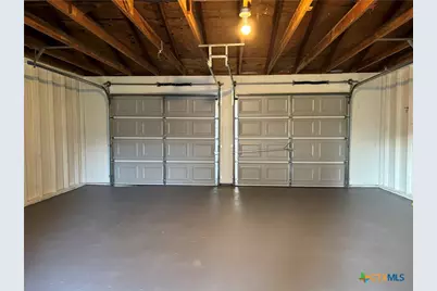 964 E Mountain Street, Seguin, TX 78155 - Photo 44