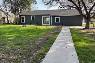 964 E Mountain St, Seguin, TX 78155 - Photo 46